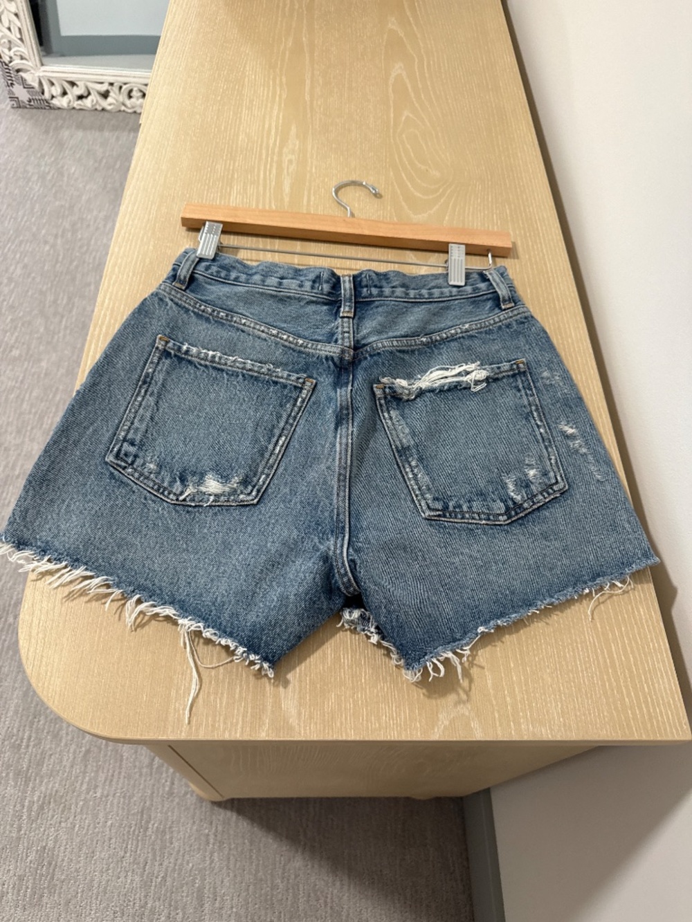 NWOT Agolde Dee Shorts - Picture 4 of 4
